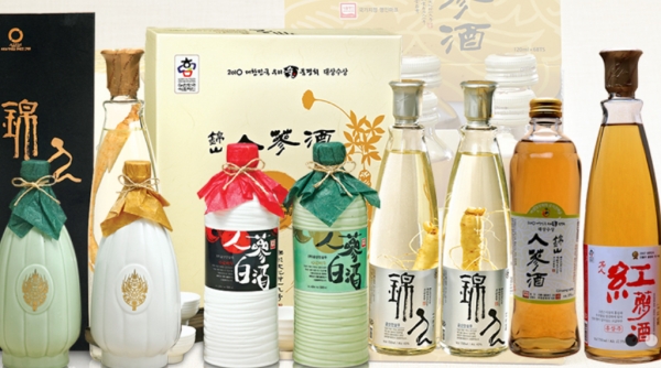 추석을 앞두고 온라인에서 전통주 판매가 많이 늘어난 것으로 나타났다.