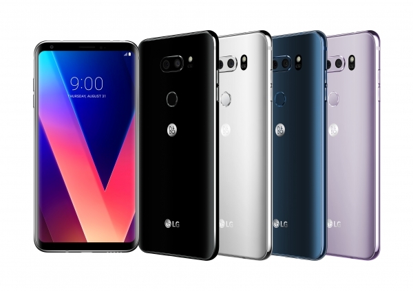 LG전자는 전략 프리미엄 스마트폰 V30를 9월 21일 국내에 출시했다. 제공| LG전자