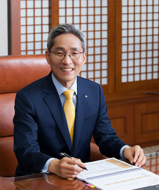 윤종규 KB금융지주 회장. 출처|KB금융 홈페이지