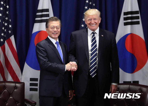 지난 9월 21일(현지시간) 문재인 대통령과 도널드 트럼프 미국 대통령의 한-미 정상회담 모습. [사진=뉴시스]