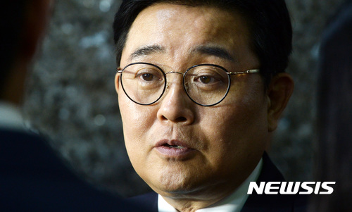 전병헌 청와대 정무수석의 전 비서관들에 대한 구속영장이 청구됐다. 사진=뉴시스
