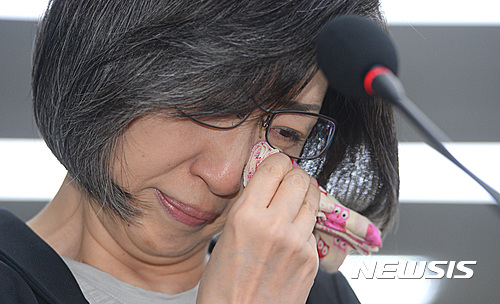 미공개 정보로 주식을 팔아 손실을 회피한 혐의로 재판에 넘겨진 최은영 전 한진해운 회장(현 유수홀딩스 회장)이 실형을 선고받았다제공|뉴시스