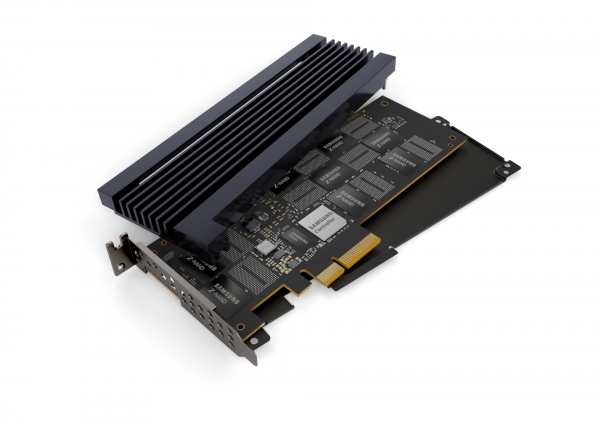 삼성전자가 '800GB Z-SSD'를 업계 최초로 출시했다. 사진=삼성전자