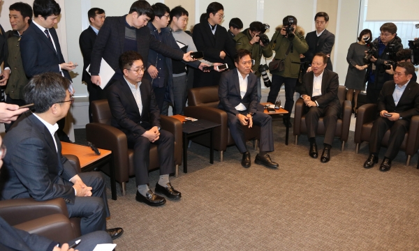 대한상공회의소(회장 박용만)와 기획재정부(장관 김동연)는 15일 세종대로 상의회관에서 ‘혁신성장 옴부즈만 출범식’을 개최했다.