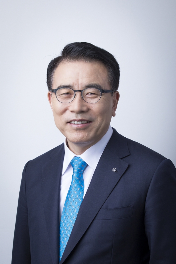 신한금융지주가 40대 부서장을 전면 배치했다. 신한금융 출범 이래 첫 여성 부서장도 나왔다.ㅣ사진=신한금융
