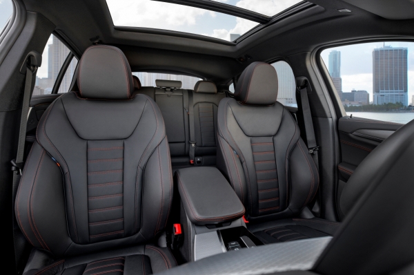 BMW가 14일 2세대 뉴 X4 글로벌 공개했다. 제공=BMW코리아.