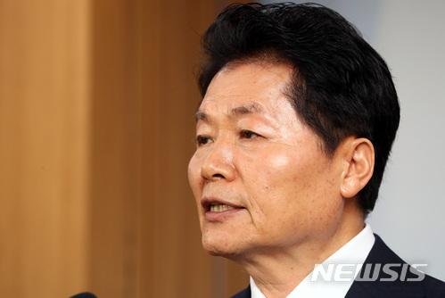 김병원 농협중앙회 회장이 5일 정부세종청사 농림축산식품부 기자실에서 취임 2주년 브리핑을 가졌다.ㅣ사진=뉴시스
