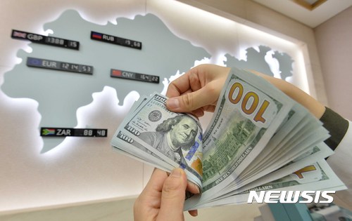 미국 재무부는 14일 발표한 환율정책보고서에서 한국을 '관찰대상국'으로 유지했다./ 사진 제공=뉴시스