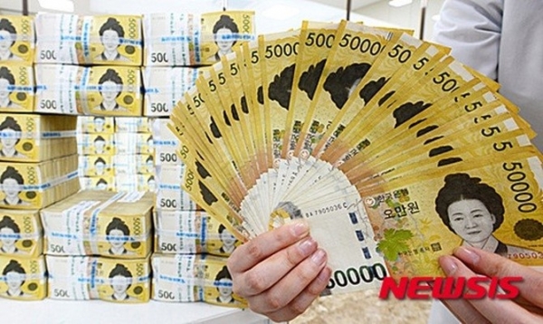 KB국민은행, 하나은행, 신한은행, 우리은행 등 주요 시중은행들이 올해 1분기 시장의 예상을 뛰어넘는 호실적을 거뒀다.