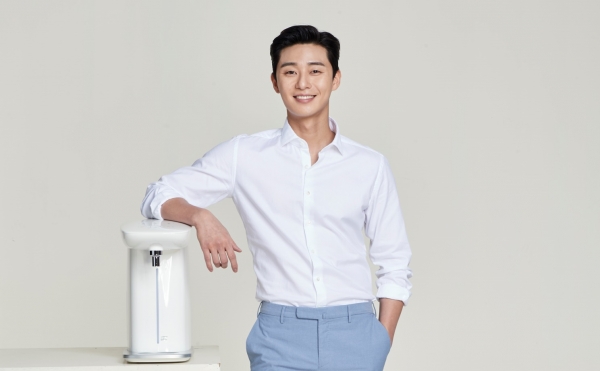 웅진렌탈의 ‘직수형 조약돌 정수기’가 광고효과에 힘입어 3만 계정 돌파를 눈앞에 두고 있다. 사진=웅진렌탈