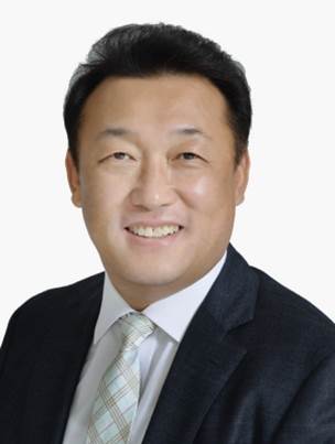 기아자동차는 17일 경영지원본부장 최준영 전무를 부사장으로 승진시키고 대표이사에 내정했다l사진=현대기아차