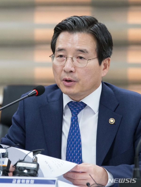 김용범 금융위 부위원장 겸 증선위원장이 감리위 심의를 생략하고, 오는 31일 정례회의 안건으로 삼성바이오로직스 재감리 안건을 상정했다. [사진=뉴시스]