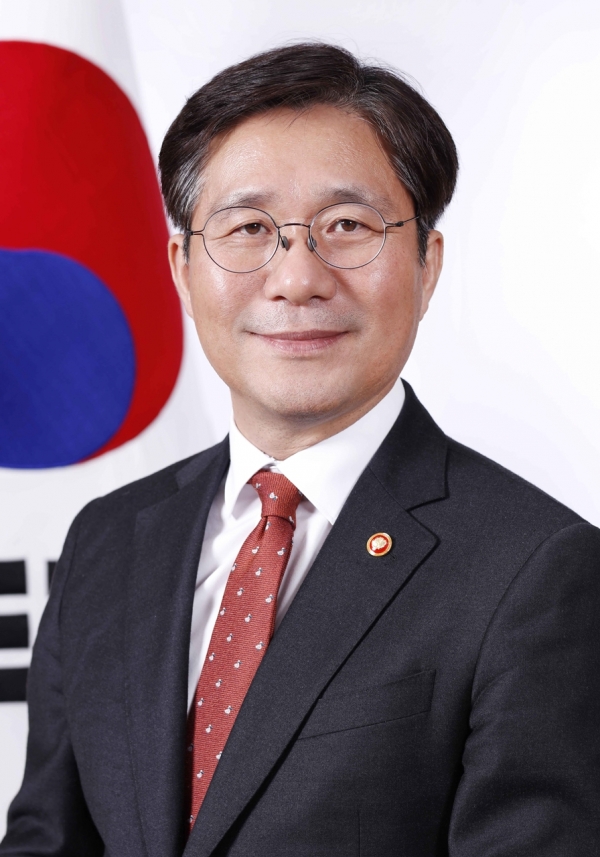 성윤모 산업통상자원부 장관 [사진=산업통상자원부]