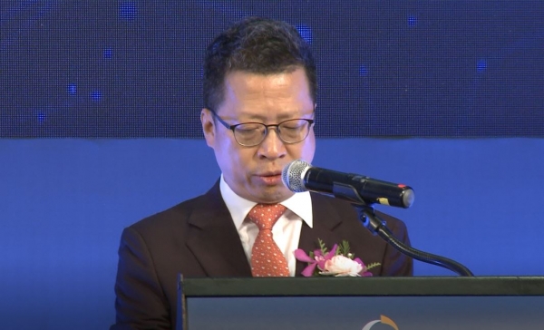 정지원 한국거래소 이사장이 20일 서울 여의도 콘래드호텔에서 열린 '2019 글로벌 ETP 콘퍼런스 서울'에서 개회사를 하고 있다. [사진=팍스경제TV]