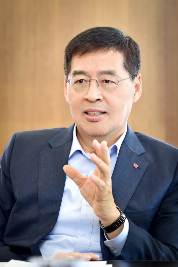 LG화학 신학철 부회장.