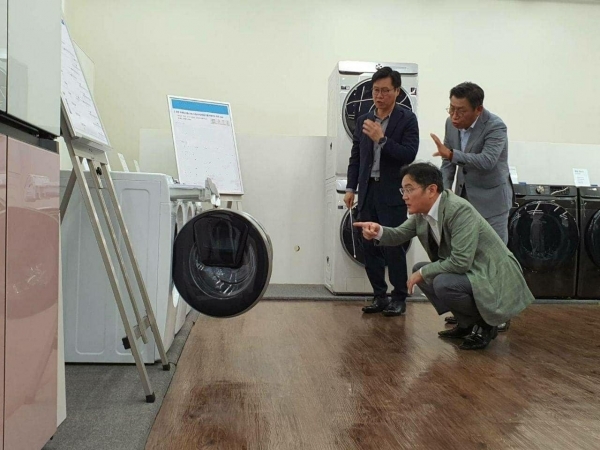 이재용 삼성전자 부회장, 생활가전사업부 방문