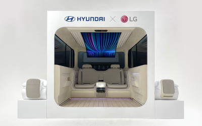 LG전자와 현대자동차가 24일 공개한 미래차의 인테리어 비전을 보여주는 ‘아이오닉 콘셉트 캐빈(IONIQ Concept Cabin)’[자료제공: LG전자]