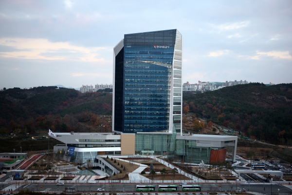 1. 한국석유공사, 재난관리평가 국무총리 표창 수상