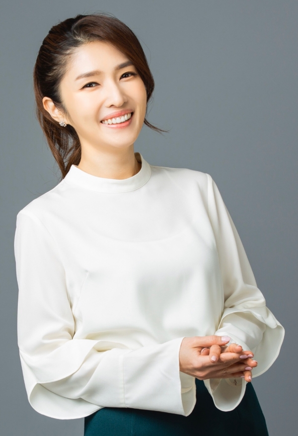 한국동서발전은 김경란 방송인과 함께 회사의 친환경 에너지 사업을 비롯한 ESG(환경, 사회, 지배구조) 경영 소식을 영상 콘텐츠로 제작해 유튜브로 전달한다고 4일 밝혔다.