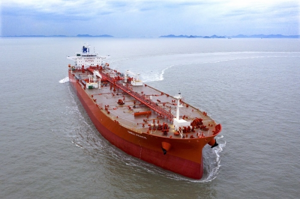 한국조선해양 조선 자회사인 현대삼호중공업이 31일(수) 인도한 친환경 저소음 인증 원유운반선 시운전 모습