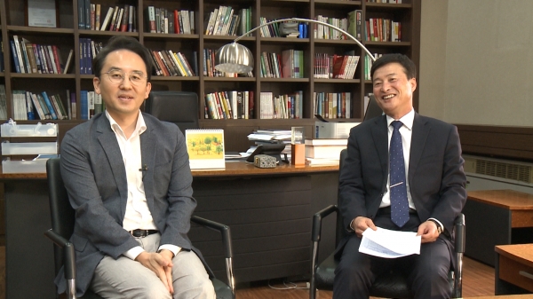 조성목 한국FPSB 부회장과 이영주 국제재무설계사(CFP)