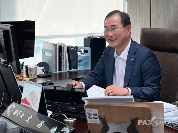 팍스경제TV가 27일 문창환 IBK기업은행 부행장과 인터뷰를 진행했다. [사진=김하슬 기자]