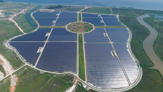 국내 최대 규모 98㎿ 발전 설비를 갖춘 솔라시도 태양광 발전소. [사진제공=한양]