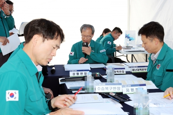 국가철도공단 김한영 이사장(가운데)이 31일 오송 시설장비사무소에서 재난대응 안전한국훈련을 시행하고 있다. [사진제공=국가철도공단]