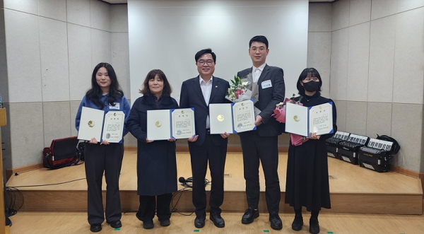 ▲팜젠사이언스 지속적 사회공헌활동으로 동작구청장 표창 수상