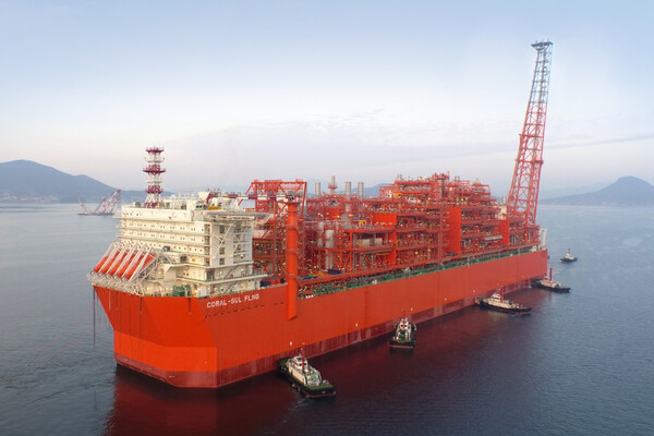 삼성중공업이 건조한 대형 FLNG '코랄 술' [사진=삼성중공업]
