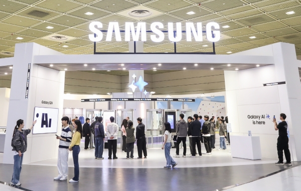 17일 서울 코엑스에서 개막한 '2024 월드IT쇼' 삼성전자관 전경 [사진=삼성전자]