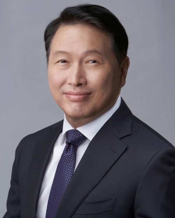 SK 최태원 회장 증명사진