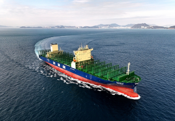 HJ중공업이 인도한 7,700TEU급 LNG DF 컨테이너선 [사진=HJ중공업]