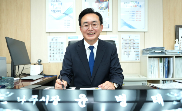 민선9기 나주시를 이끌고 있는 윤병태 나주시장, 3일 정부가 발표한 ‘공공기관 2차 지방 이전 추진 방침’에 대해 환영한다는 입장문을 발표했다.  [사진=전남광주통합특별시 나주시]