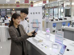 롯데하이마트, 삼성 갤럭시 S10 자급제폰 예약판매 인기 "S9 예판 비중보다 2배 늘어"