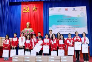 신원 베트남 생산법인, 12만 5천장 의류 기부로 지역사회와 ‘따뜻한 동행’