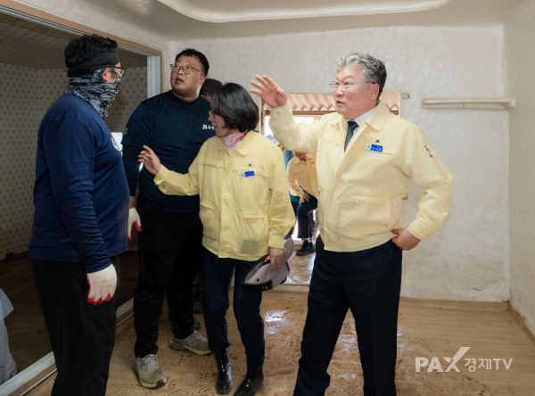 전남광주통합특별시 영광군이 집중호우 피해 지역 복구에 총력을 기울이고 있다. [사진=영광군]
