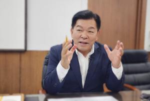 [인터뷰] "북항에서 세계로"… 강철호 동구청장 "머물고 소비하는 동구 만들 것"